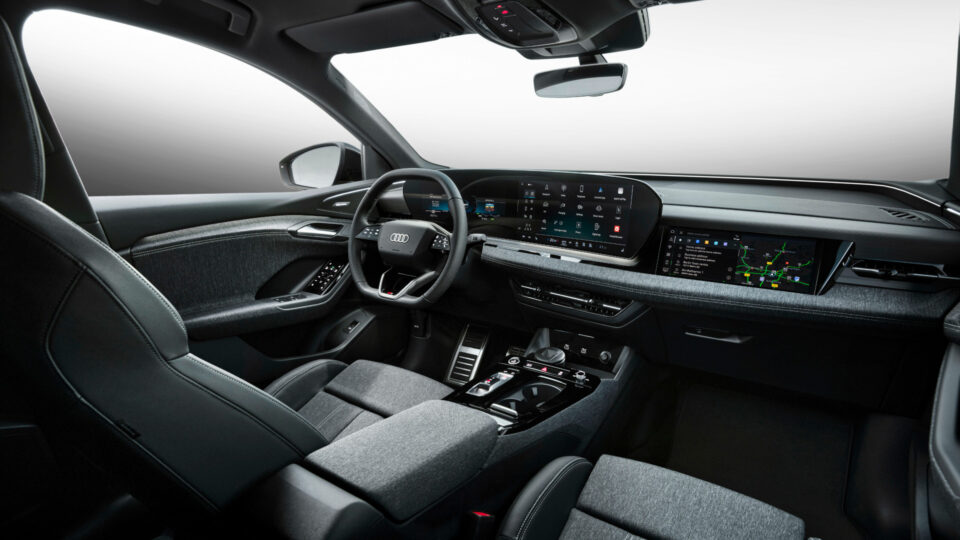 L'interno della nuova Audi Q6 Sportback e-tron