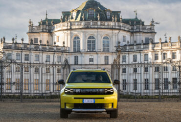 La nuova Fiat Grande Panda nell'allestimento 'La Prima'