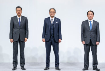 Makoto Uchida, presidente e Ceo di Nissan, Toshihiro Mibe, direttore di Honda e Takao Kato, presidente, direttore e Ceo di Mitsubishi Motors