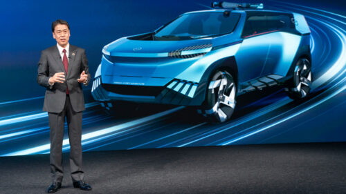 Makoto Uchida, presidente e Ceo di Nissan mentre presenta 'The Arc', il business plan 2024