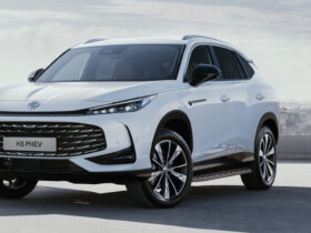 La nuova MG HS phev