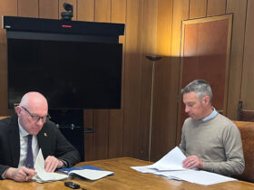 Renzo Testolin, presidente della Regione autonoma Valle d'Aosta e Davide Sapinet, assessore regionale alle opere pubbliche, territorio e ambiente