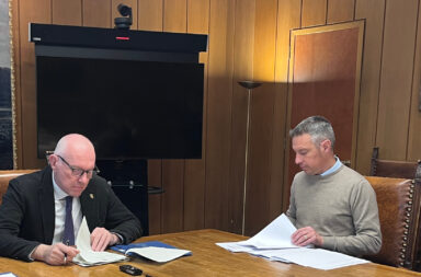 Renzo Testolin, presidente della Regione autonoma Valle d'Aosta e Davide Sapinet, assessore regionale alle opere pubbliche, territorio e ambiente