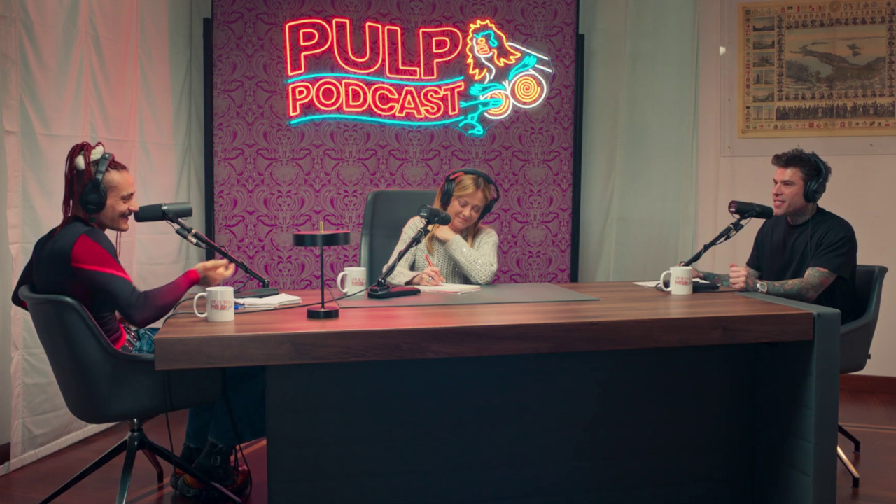 Mr. Marra, Giorgia Meloni e Fedez durante 'Pulp Podcast'